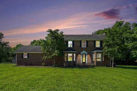 1515 Gina Lynn Dr, Lewisburg, TN 37091
