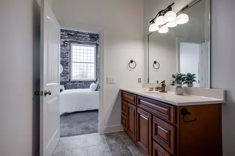 Bath - 202 W College St # A, Dickson, TN 37055 photo 4 of 5