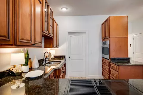 Kitchen - 202 W College St # A, Dickson, TN 37055 photo 4 of 4