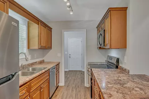 306 Twilight Ct, White Bluff, TN 37187