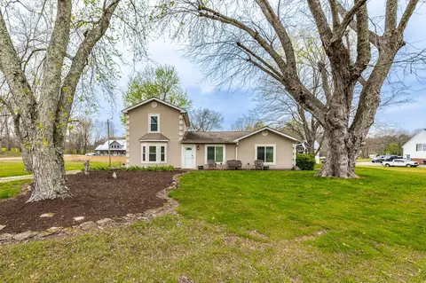 2544 S Mount Pleasant Rd, Greenbrier, TN 37073