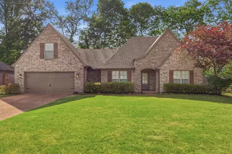 335 Seawood Dr, Oakland, TN 38060