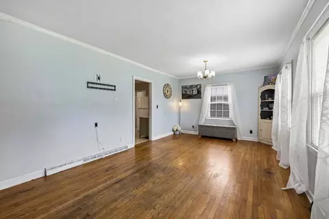 Living - 111 Morrison St, Centerville, TN 37033 photo 1 of 3