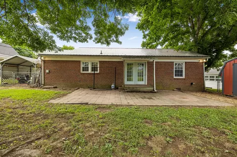 Exterior - 111 Morrison St, Centerville, TN 37033 photo 2 of 7