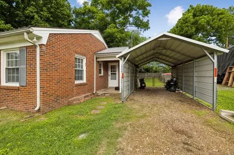 Exterior - 111 Morrison St, Centerville, TN 37033 photo 7 of 7
