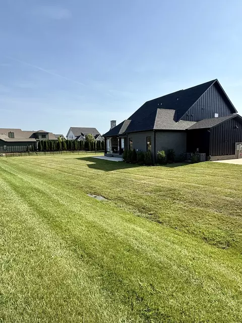 Exterior - 5732 Eaglemont Dr, Murfreesboro, TN 37129 photo 11 of 12