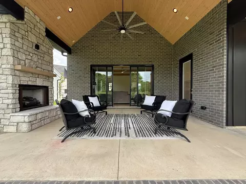 Exterior - 5732 Eaglemont Dr, Murfreesboro, TN 37129 photo 6 of 12