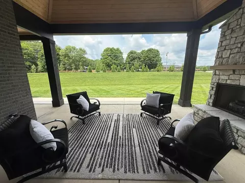 Exterior - 5732 Eaglemont Dr, Murfreesboro, TN 37129 photo 7 of 12