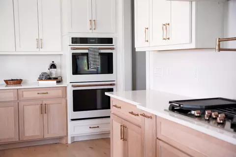 Kitchen - 5732 Eaglemont Dr, Murfreesboro, TN 37129 photo 9 of 13