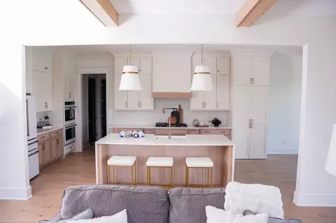 Kitchen - 5732 Eaglemont Dr, Murfreesboro, TN 37129 photo 4 of 13