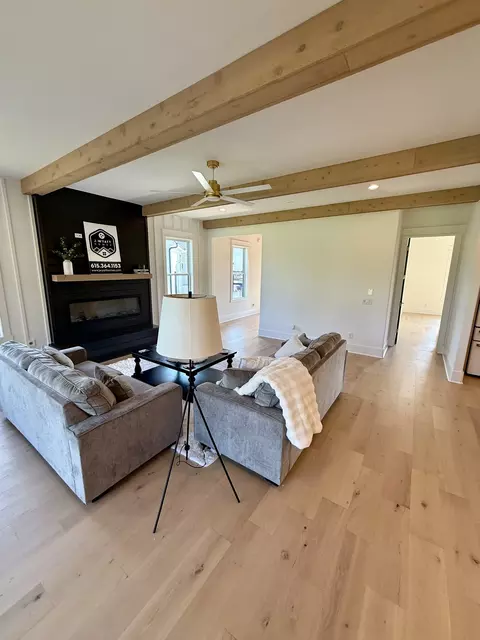 Living - 5732 Eaglemont Dr, Murfreesboro, TN 37129 photo 10 of 11