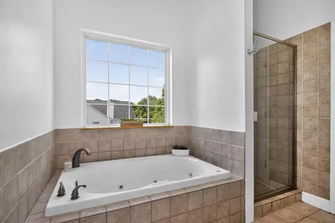 Bath - 2305 Clara Mathis Rd, Spring Hill, TN 37174 photo 2 of 3