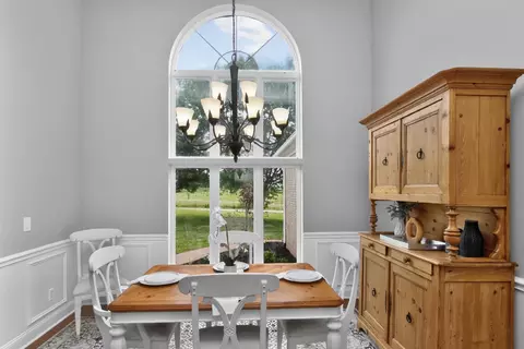 Dining - 2305 Clara Mathis Rd, Spring Hill, TN 37174 photo 2 of 3