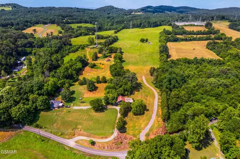 1950 Lafayette Rd, New Market, TN 37820
