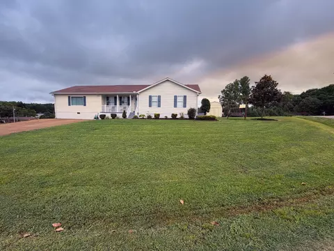 78 Patterson Cir, Mcewen, TN 37101