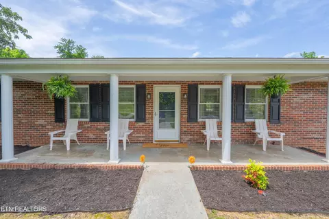 125 Bettis Ln, Kingston, TN 37763