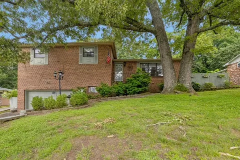 171 Diane Ln, Fort Oglethorpe, GA 30742