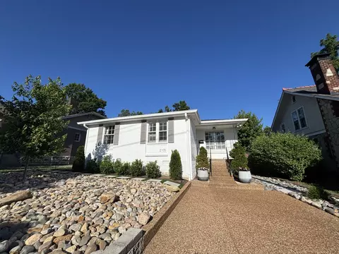 2105 18th Ave S, Nashville, TN 37212