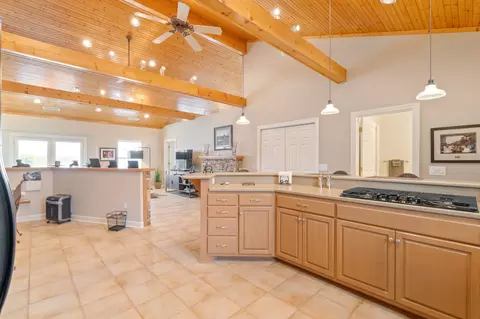 Kitchen - 3100 Floyd Rd, Eagleville, TN 37060 photo 4 of 6