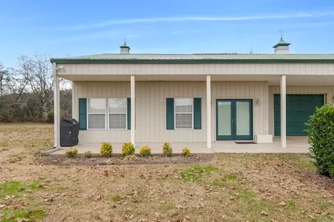 Exterior - 3100 Floyd Rd, Eagleville, TN 37060 photo 8 of 10