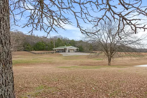 Exterior - 3100 Floyd Rd, Eagleville, TN 37060 photo 7 of 10