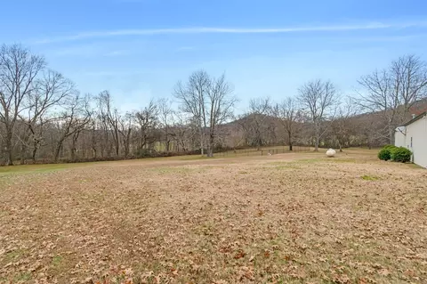 Exterior - 3100 Floyd Rd, Eagleville, TN 37060 photo 9 of 10