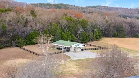 Exterior - 3100 Floyd Rd, Eagleville, TN 37060 photo 6 of 10