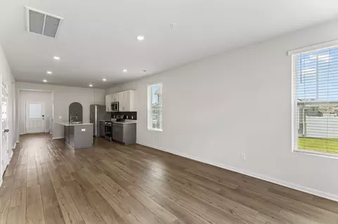 Living - 566 Trinity Way, Spring Hill, TN 37174 photo 2 of 3
