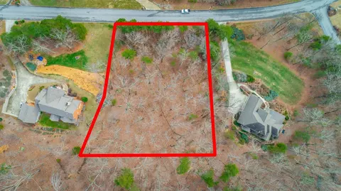 7783 Rocky Ledge Dr, Hixson, TN 37343