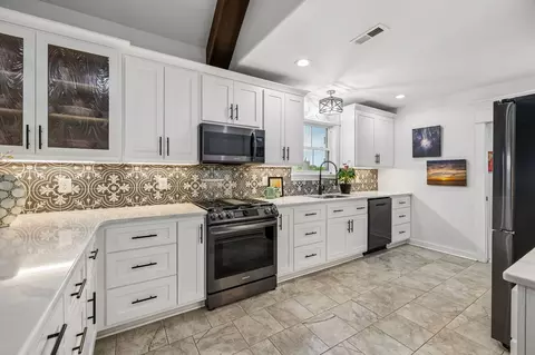 2104 Williamsport Pike, Columbia, TN 38401