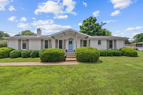 615 Meadow Rd, Mount Pleasant, TN 38474