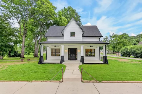 102 Cowan St W, Cowan, TN 37318
