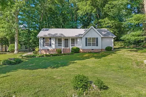 2613 Kenwood Dr, Athens, TN 37303