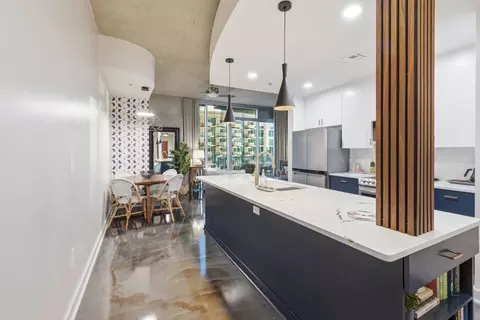 301 Demonbreun St #1718, Nashville, TN 37201