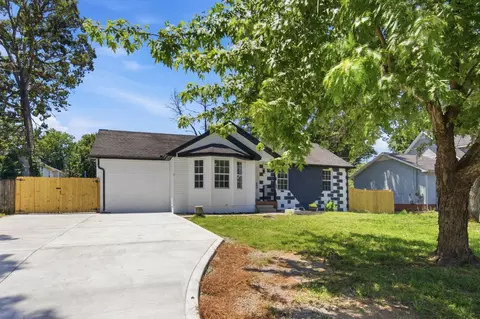 137 Nelson Dr, La Vergne, TN 37086