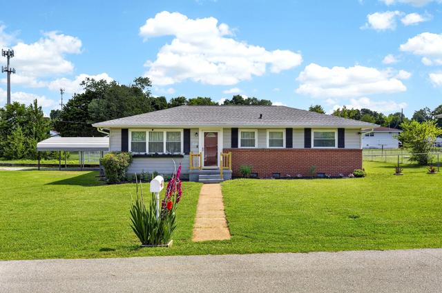 1701 Broadview Dr, Hixson, TN 37343