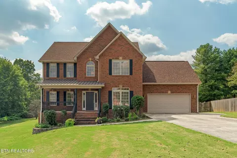 3560 Hirst Cir, Lenoir City, TN 37772
