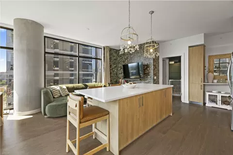 1212 Demonbreun St #1802, Nashville, TN 37203