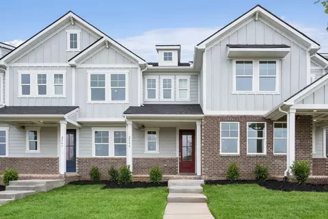 2599 Peaceful Valley Dr, Columbia, TN 38401