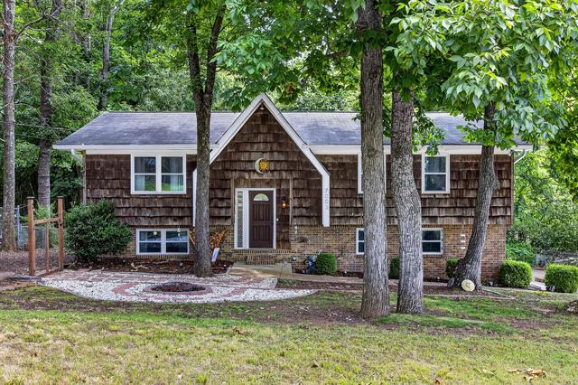 7003 Glacier Ln, Harrison, TN 37341