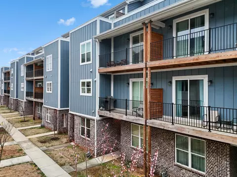 1027 Montague Pl, Chattanooga, TN 37408