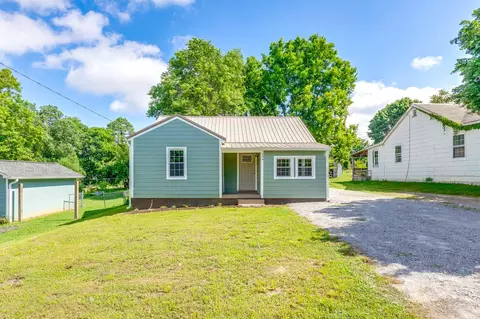 404 Green Acres Dr, Columbia, TN 38401