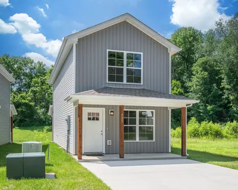 425 Via Dr, Clarksville, TN 37043
