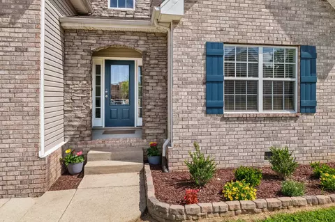 Exterior - 1504 Callender Rd, Spring Hill, TN 37174 photo 3 of 5