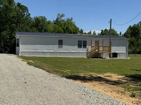 479 Horseshoe Bend Rd, Linden, TN 37096