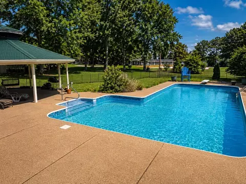 369 Holiday Acres Dr, Springville, TN 38256