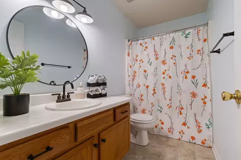 Bath - 3706 Maple Ln, Murfreesboro, TN 37129 photo 1 of 3