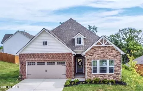 471 Sugar Maple Tr, Lenoir City, TN 37771