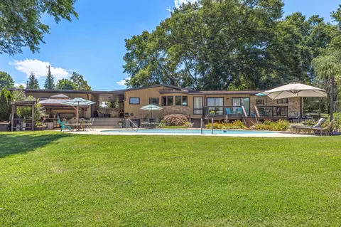 305 Louviers Ln, Old Hickory, TN 37138