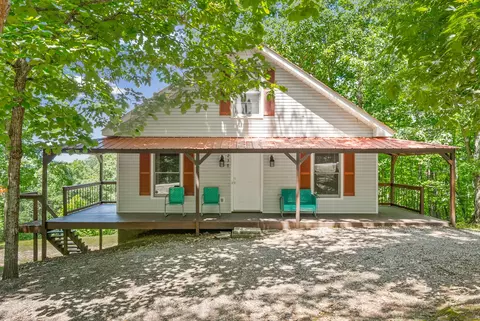 Exterior - 238 Eagle View Dr, Dover, TN 37058 photo 3 of 9